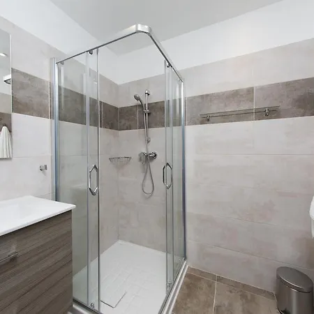 Hoteliere Capu Seninu Porto (Corsica)