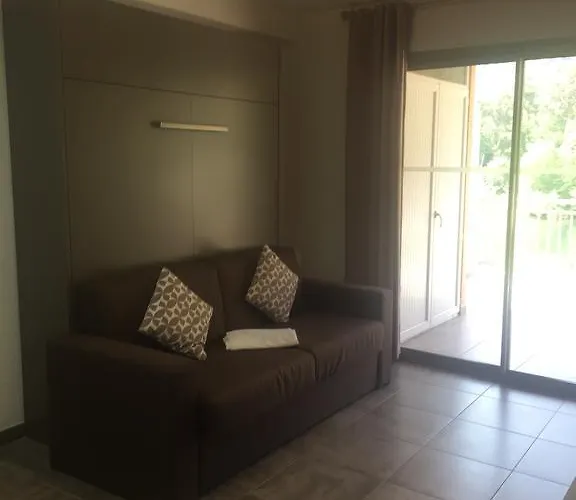 Hoteliere Capu Seninu Porto (Corsica)